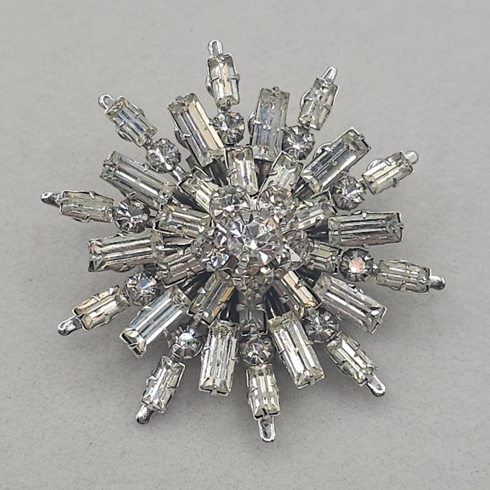 Vintage Starburst Brooch Clear Silver Tone Baguette Rhinestone 1.5" Pin Formal - Picture 7 of 15